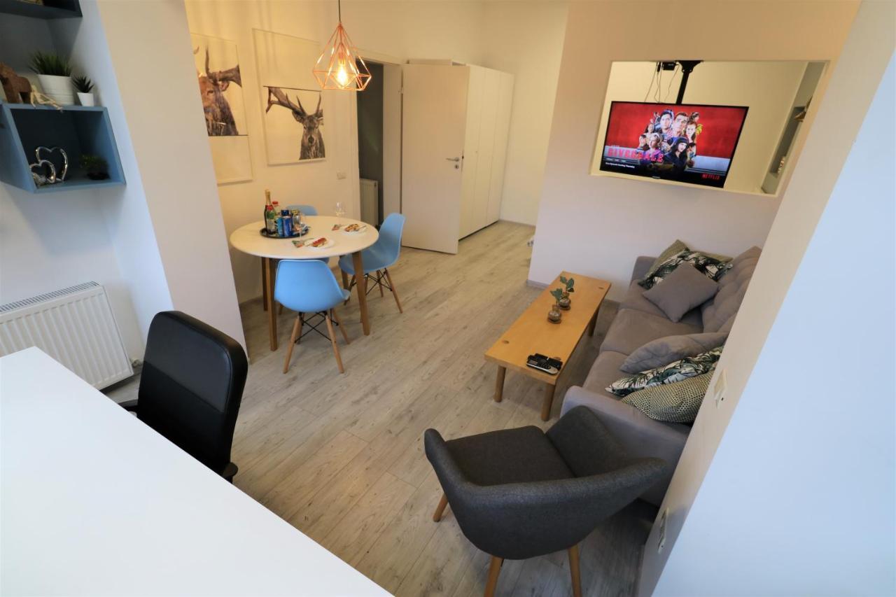 Cozy Novotel Studio - Free Minibar - Quiet & Peace Bucharest Exterior photo
